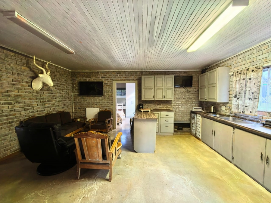 5 Bedroom Property for Sale in Vaalpark Free State